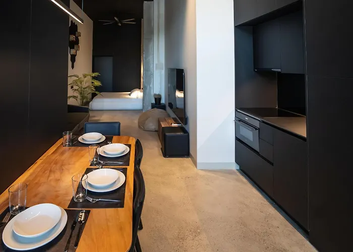 Crudo Un Loft Centrico De 50 M2 * Валенсия